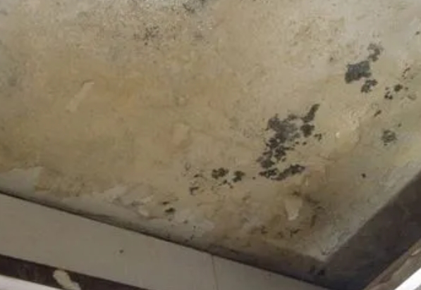 达尔罕茂明阳台漏水维修公司分享下达尔罕茂明卫生间渗水维修需要注意哪些问题。